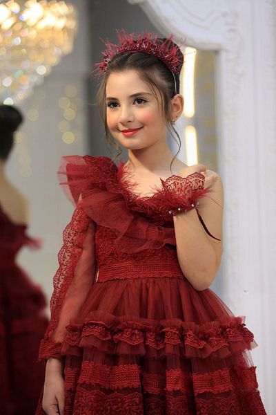 Ribbon kids Gothic Style One Sleeve Lace Children Evening Dress Gown+Tac