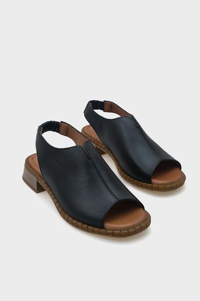 Capone Outfitters Ellissa Damen-Sandalen aus Leder mit kurzem Absatz und einem Riemen
