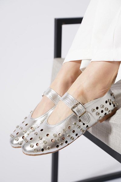 Moda Pie Balerina de damă Mesal perforată cu piatră, argintiu, încrețit