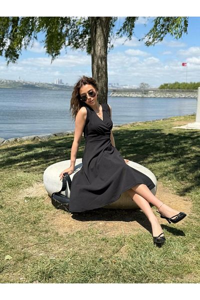 leyla sanat sanata yeni bir bakış açısı Leyla Art a New Perspective on Art Women's Imported Crepe Fabric Double Breasted Neckline Skirt Flared Sleeveless Mini E