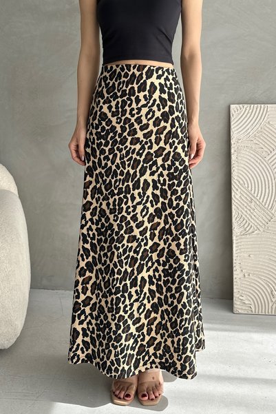 EYLANA WOMEN'S LEOPARD PRINT LONG BOUCLE SKIRT