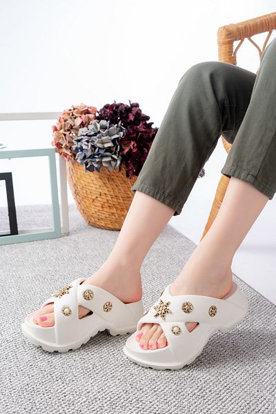 Slipcat Women's Wedge Heel Slippers Orthopedic Daily Slippers Comfortable Stylish Heeled Slippers