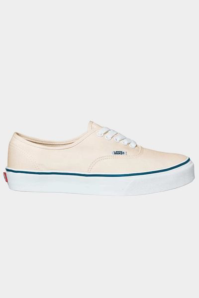 Vans UA Autentická bílá
