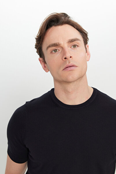 ALTINYILDIZ CLASSICS Erkek Siyah %100 Pamuk Standart Fit Normal Kesim Bisiklet Yaka Triko Tişört