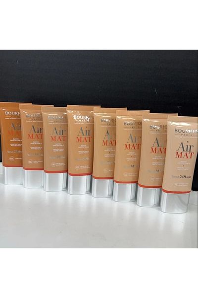 Bourjois With Reggae Air Mat Foundation 04