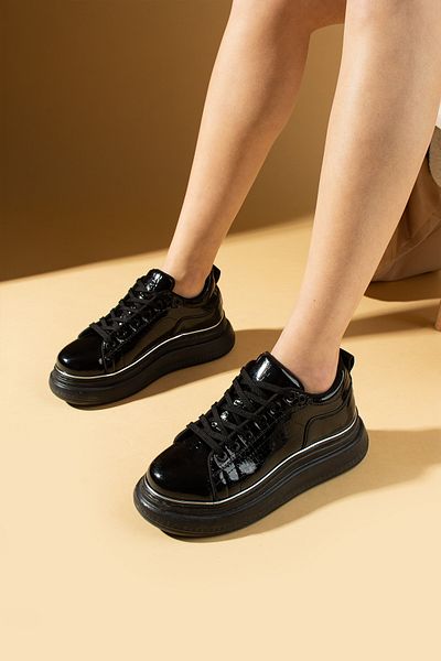 Pembe Potin Women's New Season Black Crocodile Stylish Sneaker Lace-Up Daily Comfortable Sole Shoes