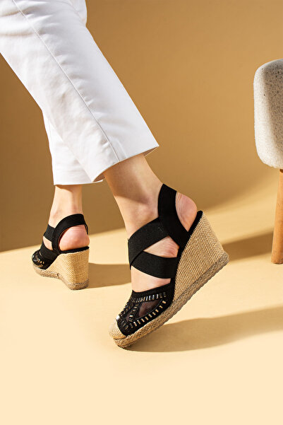 Pembe Potin Women's Black Suede Sandals