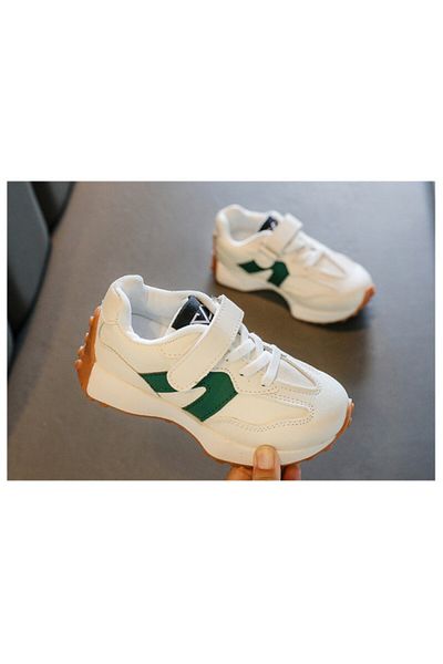 Superbaby Adidasi albi cu dungi verzi - Karl