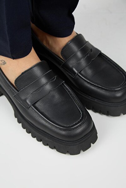 Manijero Cepmen Women's Leather Cornered Genuine Leather Loafer Black Shoes