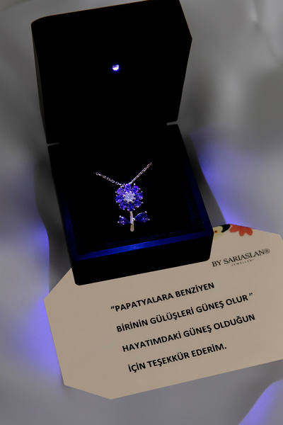 SARIASLAN Işıklı Kutuda Ametist Taşlı Papatya Gümüş Kolye 14 Ayar Altın Suyu