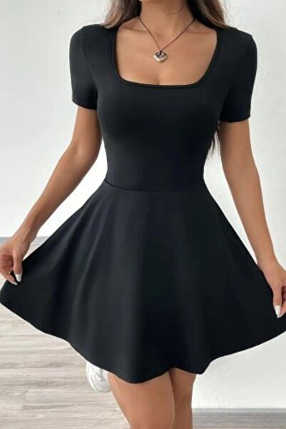 Mossta Pantaloni scurți cu guler pătrat Costum de scafandru detaliat negru