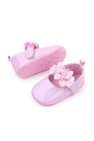 Superbaby Pink patent shoes with satin flowers