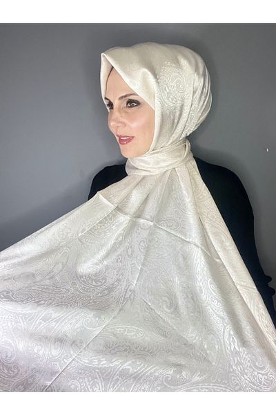 The Message Flush Jacquard Shawl - The Meeting Point of Elegance and Sparkle