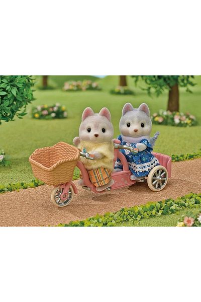 Calico Critters مجموعة ألعاب مجسمة لركوب الدراجات من هاسكي تاندم