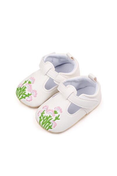 Bebelul White shoes with floral embroidery