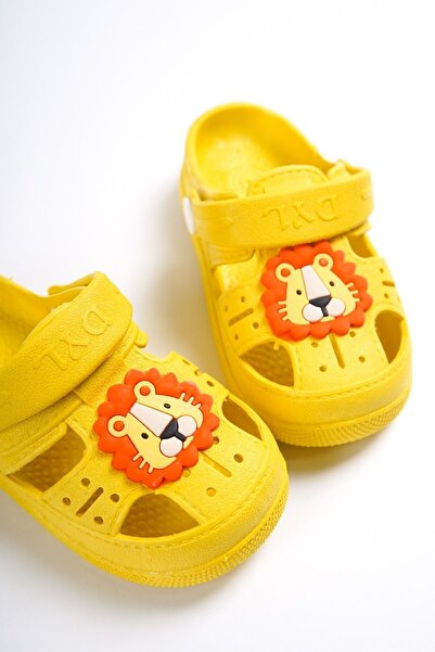 meko aksesuar Yellow Kids Animal Figured Non-Slip Sole Sandals Slippers