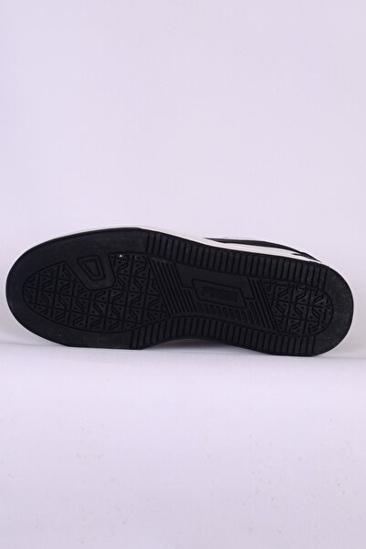 Puma 395016 04 PUMA CAVEN 2.0 LUX Bağcıklı Orapedik Düz Taban Siyah-Beyaz Erkek Günlük Spor Ayakkabı