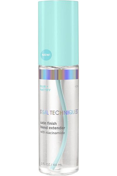 Real Techniques Sponge+ Setting Spray for Face, Mattify With Niacinamide, Sponge Extender Mist