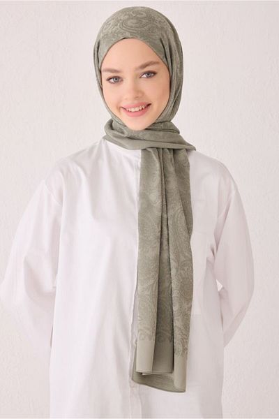 Belli Fresh Valora Ethnic Pattern Jacquard Shawl