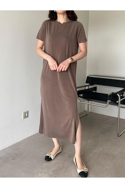 Bade Butik Кафява рокля с цепка и елегантен силует