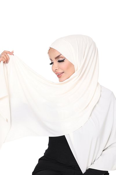 Tuğralı Tesettür Special Production Ecru Medina Silk Shawl