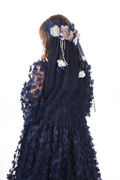 MIALORA EXCLUSİVE By Emel Ebru Özdemir Özel Tasarım Uzun Tamamı 3 Boyutlu Kumaş Ve Duvaklı Kız Çocuk Elbise_m2246y