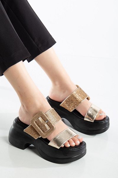 Dilimler Ayakkabı Women's Wedge Heeled Slippers Gold 2 Stripes Square Stone Buckle