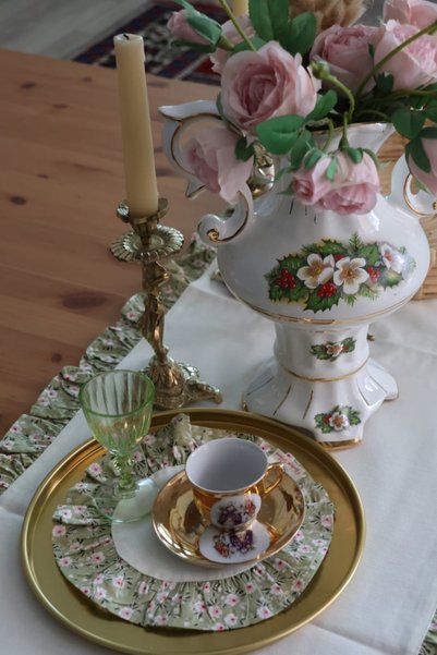 vintagetasarım Coffee Presentation and or Coaster 2 Pieces Floral Ruffled Vintage 20 cm