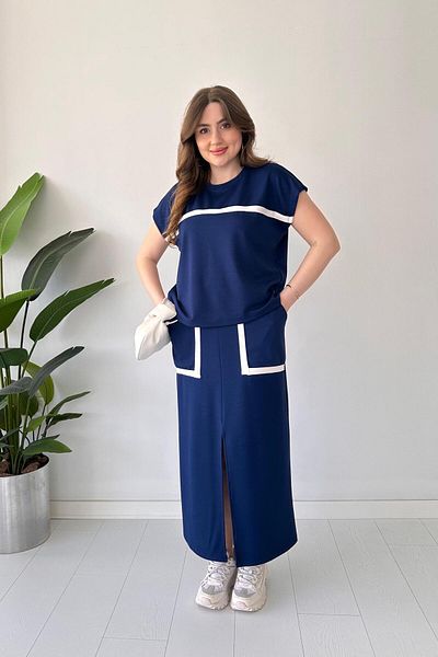 MaziButik Costum modal cu tuburi orizontale Albastru închis