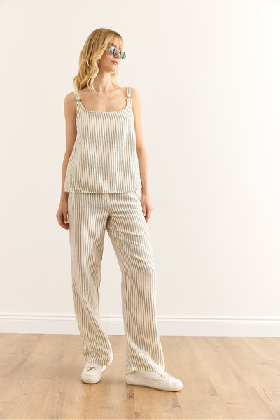 Olalook Kadın Haki Cepli Fermuarlı Çizgili Müslin Pantolon PNT-19000339