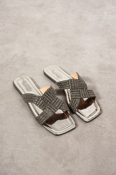 DC DONNA Stylish Slippers with Stone Detail