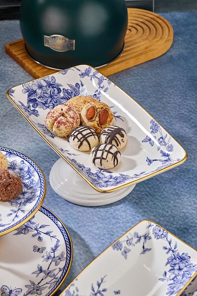Mabeyn Footed Ceramic Chocolate Serving Presentation Plate Blue