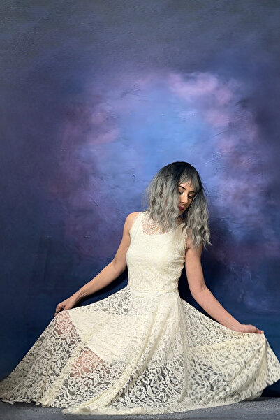 Quincey Асиметричний виріз без рукавів, мереживне плаття