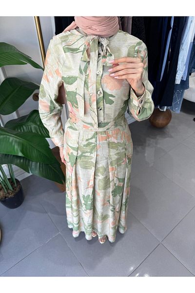Cloche Nature Dress