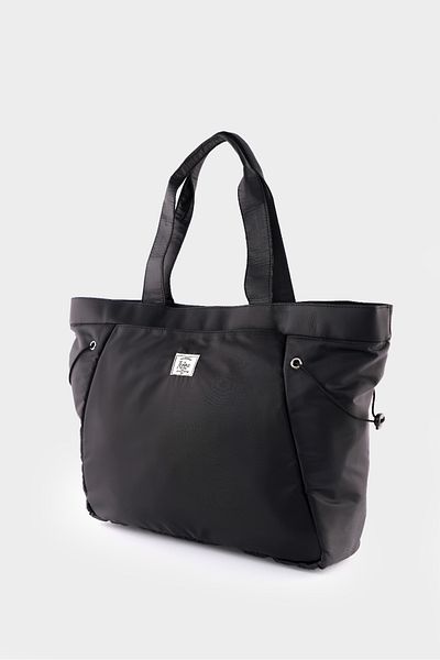 ICONE BAG Dámská taška z tenké padákové tkaniny, smršťovací s elastickými stranami, velká kapsa vpředu.