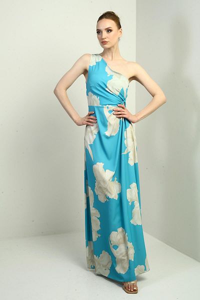 By Saygı Rochie lungă din satin creponat pentru femei, cu un singur umăr, cu fereastră laterală, cu model de frunze mari