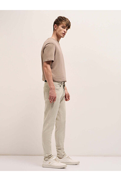 The Bear House Men’s Denim Jeans – Classic Everyday Style with Durable Construction