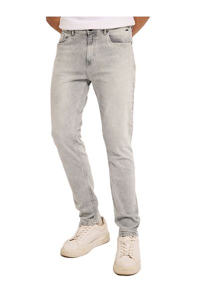 The Bear House Men’s Denim Jeans – Classic Everyday Style with Durable Construction