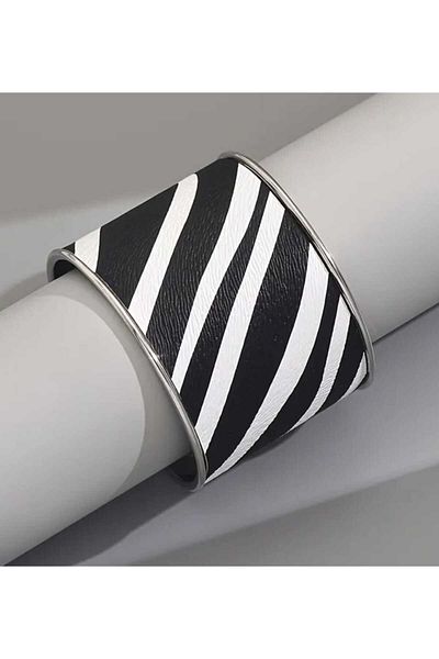 sarıyer silver Zebra Patterned Stylish Style Special Design Adjustable Open Wrist Size Zebra Steel Bracelet