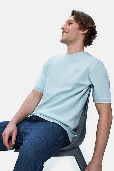 UCLA Tricou pentru bărbați FARED Sky Blue Crew Neck Tricot Brodat Standard Fit