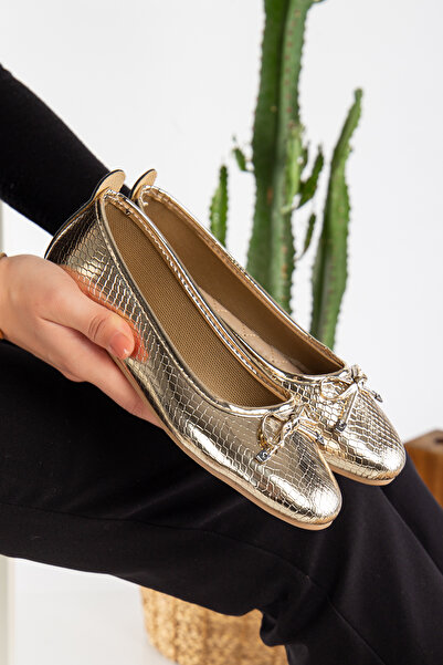 Jackers Fiyonklu Şık Kadın Babet Altın Gold Renk Ortopedik Hafif Taban