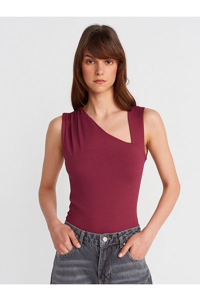 Dilvin 21038 Asymmetrical Gathered Ball-Light Burgundy