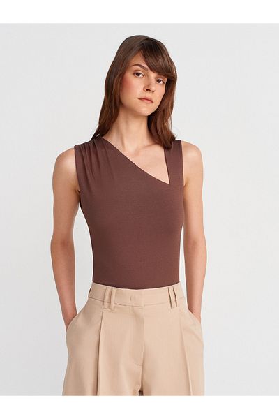 Dilvin 21038 Asymmetrical Gathered Ball-Light Brown