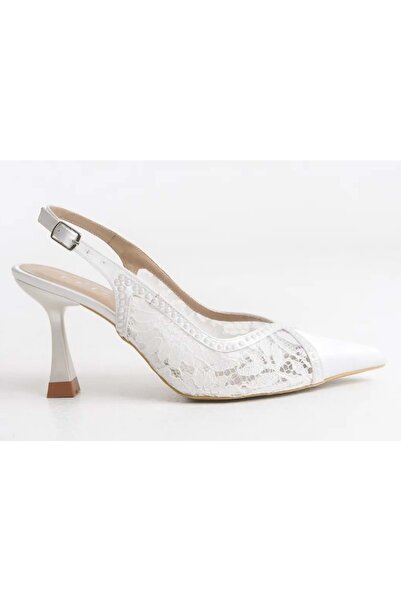 KOCAMANLAR Feles Saten Dantel Taş Detaylı Arkası Açık Stiletto Kadın Topuklu Ayakkabı BEYAZ