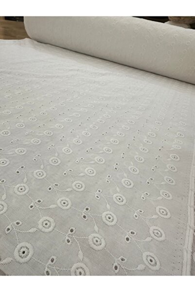 METERİAL Beyaz Çiçek Desenli Pamuk Kumaş – En 135 cm | Nefes Alan Nakışlı Model