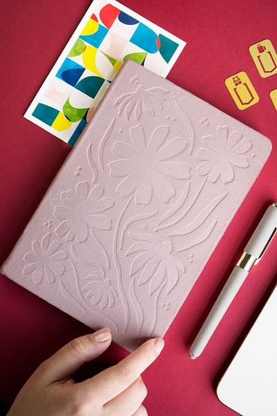 Victoria's Journals Velvet Suede Hard Cover Notebook A5(14.8X21 cm) 100Gr 160 Sheets Ruled