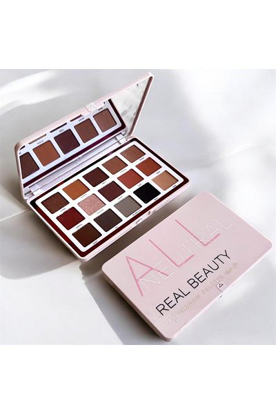 real beauty 15-color eyeshadow palette from Artistic Touch on your white eyelids