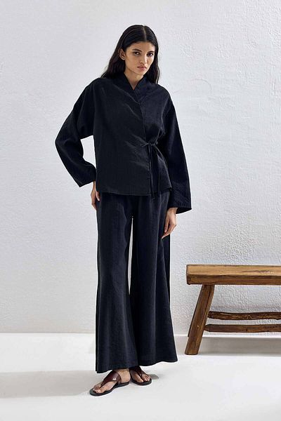 Hooopstore Lyocell Cupra Black Kimono Set with Lacing Detail