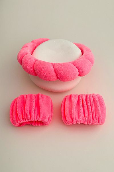 Modex Fuchsia Pink Towel Fabric Twisted Curved Spa and Makeup Women's Crown and 2 Bracelet Set