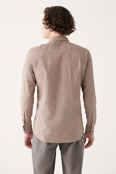 Avva Men's Brown Seersucker Striped Shirt A31Y2086